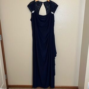 R&M Richards Woman Plus Size Navy Formal Full Length Special Occasion Dr…